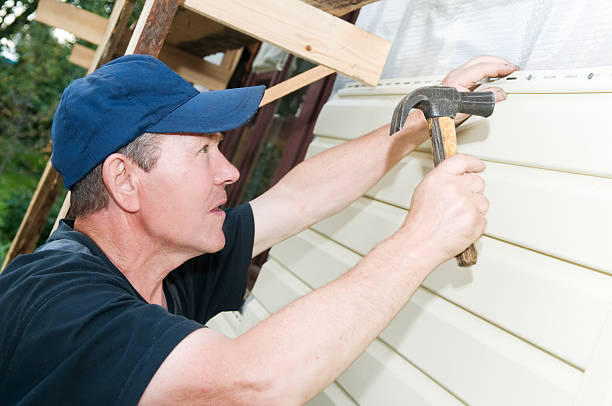 How To Choose The Right Materials for Your Siding Installation in 'Sweeny, TX